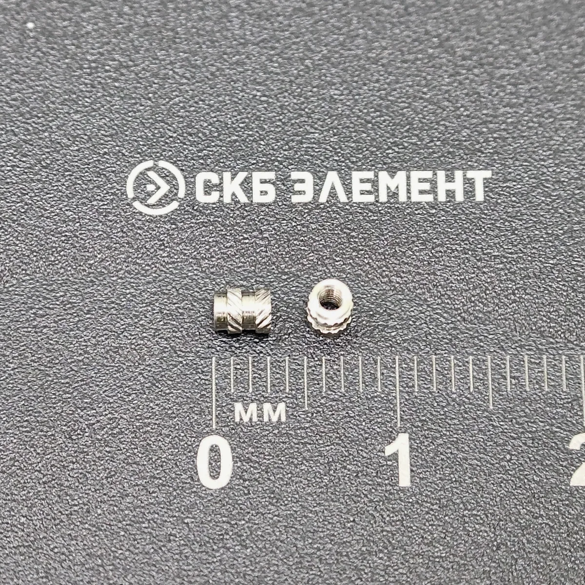 М1,6-OD2,5-L3-AISI Втулка резьбовая вплавляемая, сквозная. Нерж. сталь