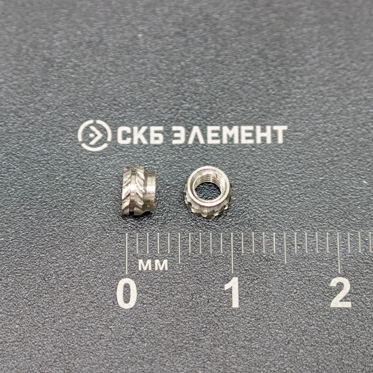 М3-OD4,6-L3-AISI Втулка резьбовая вплавляемая, сквозная. Нерж. сталь