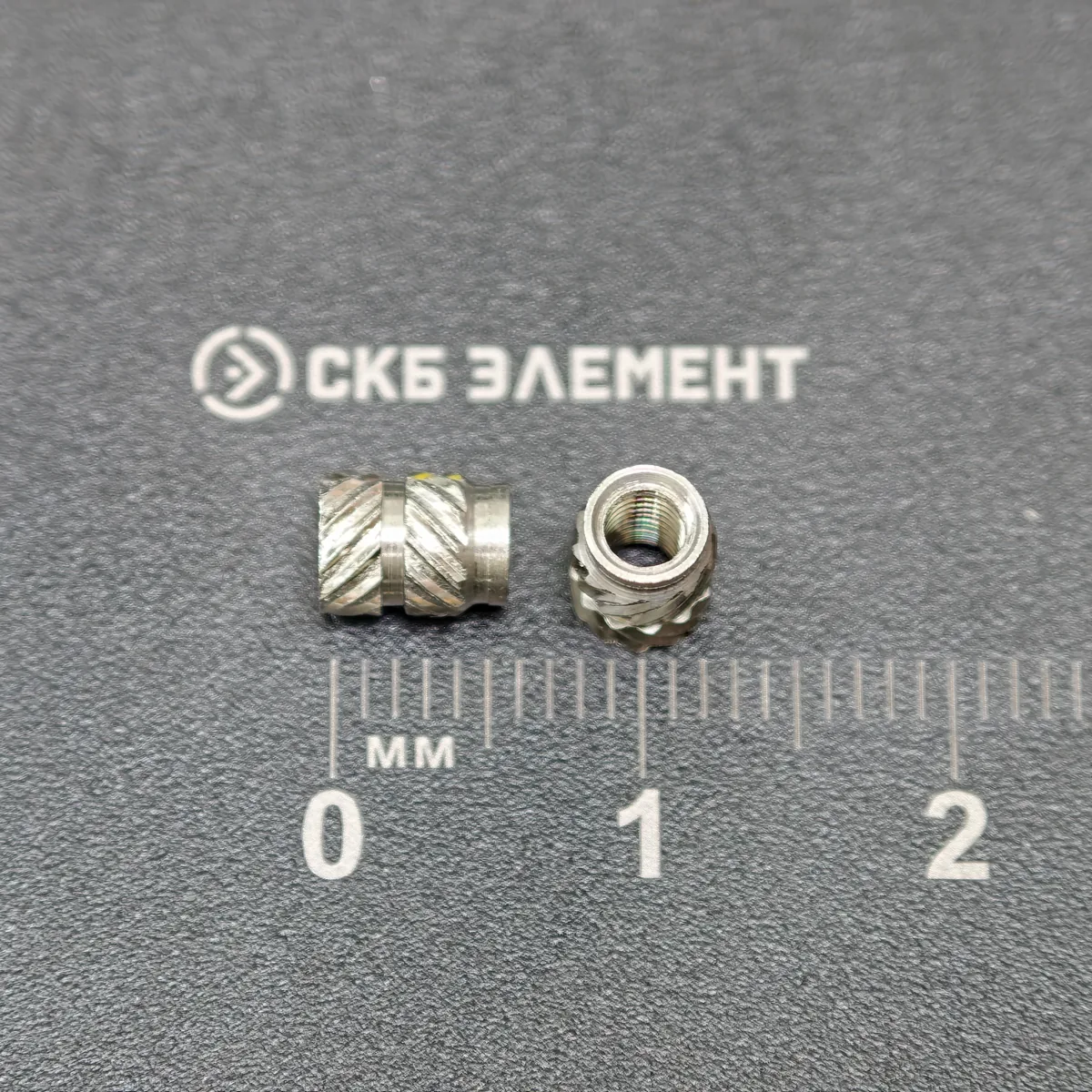 М3-OD4,6-L6-AISI Втулка резьбовая вплавляемая, сквозная. Нерж. сталь