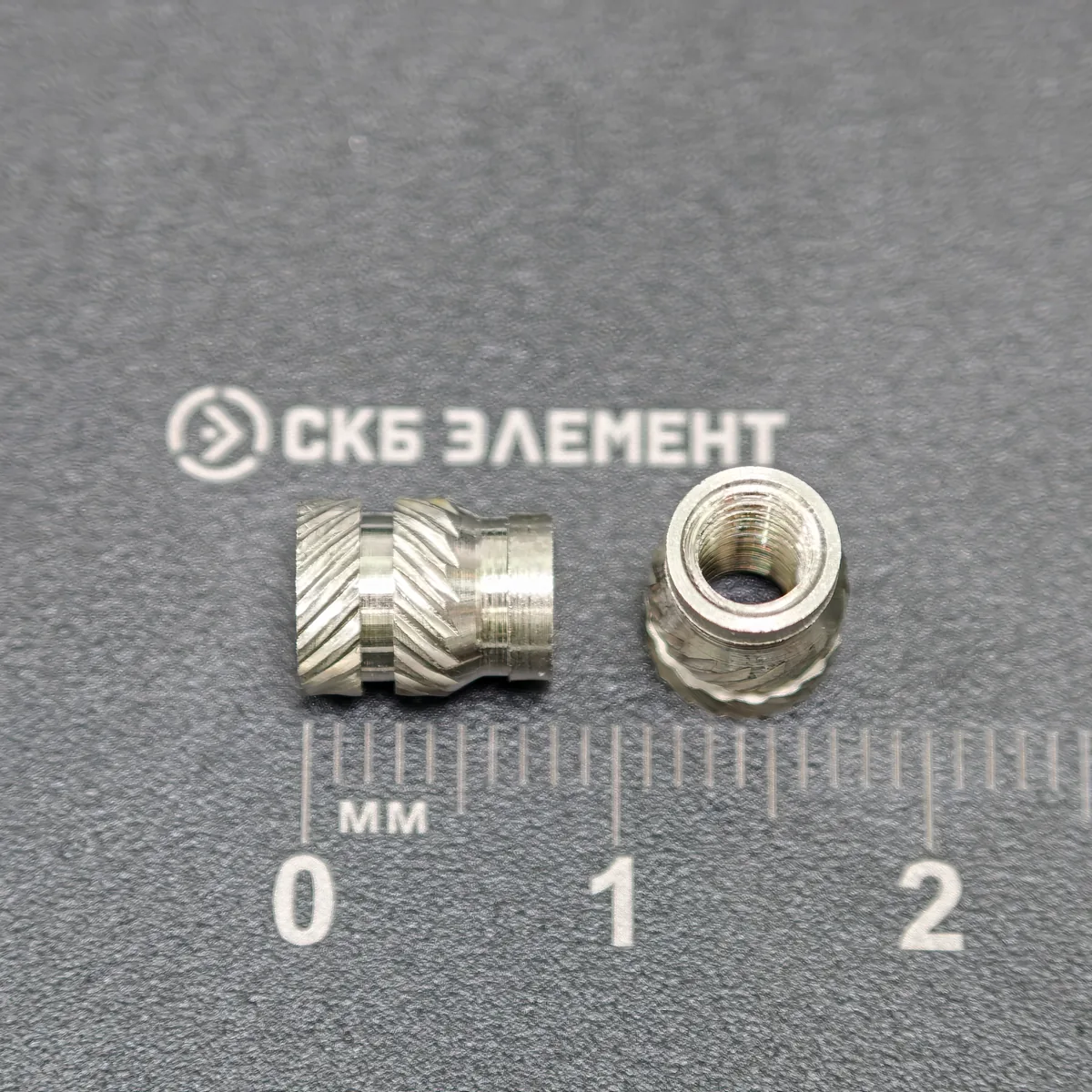 М4-OD6,3-L8-AISI Втулка резьбовая вплавляемая, сквозная. Нерж. сталь